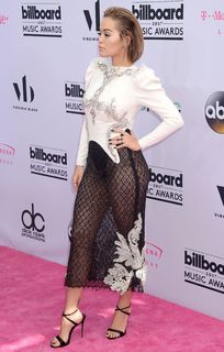 Rita Ora feet photo thumbnail