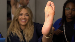 Rita Ora feet photo thumbnail