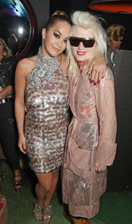 Rita Ora feet photo thumbnail