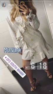 Rita Ora feet photo thumbnail