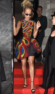 Rita Ora feet photo thumbnail