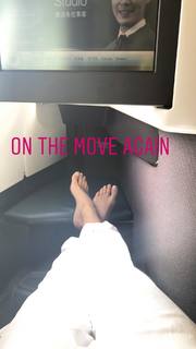 Rita Ora feet photo thumbnail