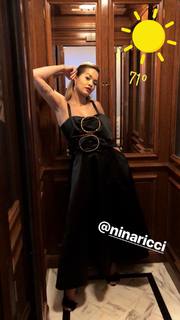 Rita Ora feet photo thumbnail