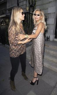 Rita Ora feet photo thumbnail