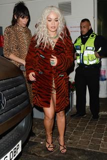 Rita Ora feet photo thumbnail