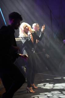 Rita Ora feet photo thumbnail