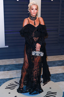 Rita Ora feet photo thumbnail