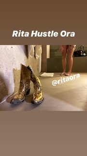 Rita Ora feet photo thumbnail