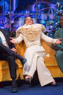 Rita Ora feet photo thumbnail