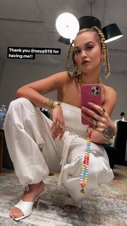 Rita Ora feet photo thumbnail