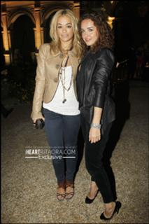 Rita Ora feet photo thumbnail