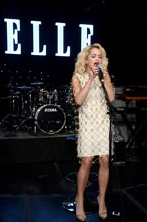 Rita Ora feet photo thumbnail