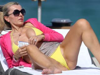 Rita Rusic feet photo thumbnail