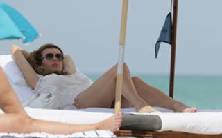 Rita Rusic feet photo thumbnail