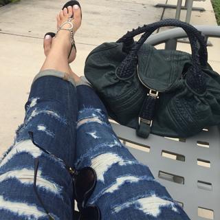 Rita Rusic feet photo thumbnail