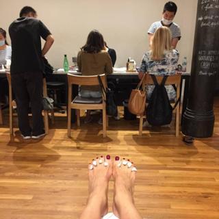 Rita Rusic feet photo thumbnail