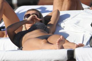 Rita Rusic feet photo thumbnail