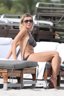 Rita Rusic feet photo thumbnail