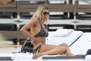 Rita Rusic feet photo thumbnail