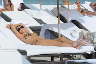 Rita Rusic feet photo thumbnail