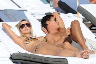 Rita Rusic feet photo thumbnail