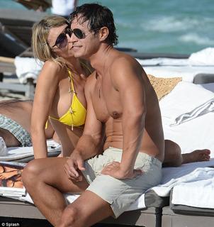 Rita Rusic feet photo thumbnail