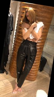 Rita Rusic feet photo thumbnail