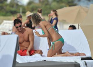 Rita Rusic feet photo thumbnail