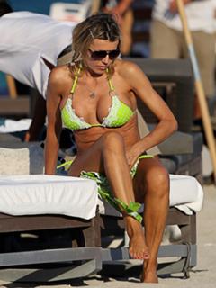 Rita Rusic feet photo thumbnail