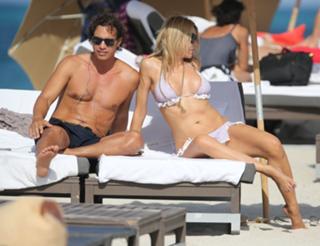 Rita Rusic feet photo thumbnail