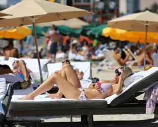 Rita Rusic feet photo thumbnail