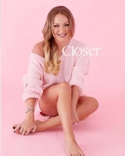 Rita Simons feet photo thumbnail