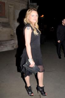 Rita Simons feet photo thumbnail
