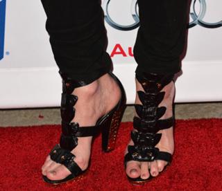 Rita Wilson feet photo thumbnail