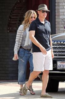 Rita Wilson feet photo thumbnail