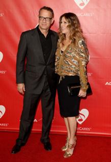 Rita Wilson feet photo thumbnail