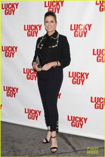 Rita Wilson feet photo thumbnail