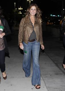 Rita Wilson feet photo thumbnail