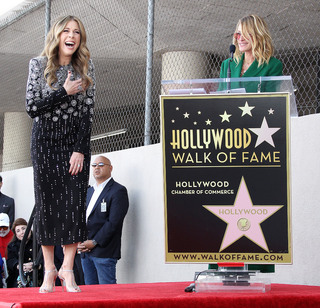 Rita Wilson feet photo thumbnail