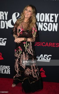 Rita Wilson feet photo thumbnail