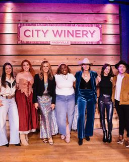 Rita Wilson feet photo thumbnail