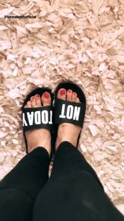 Ritabhari Chakraborty feet photo 17