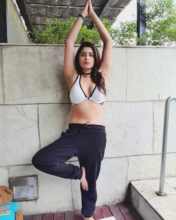 Ritabhari Chakraborty feet photo 12