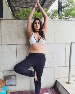 Ritabhari Chakraborty feet photo 15