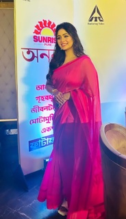 Ritabhari Chakraborty feet photo 17