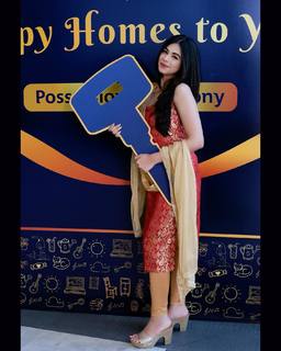 Ritika Badiani feet photo 11