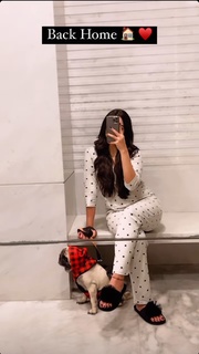 Ritika Badiani feet photo 20