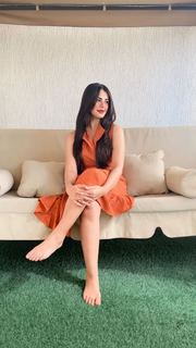 Ritika Badiani feet photo 14