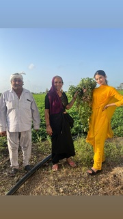Ritika Badiani feet photo 3