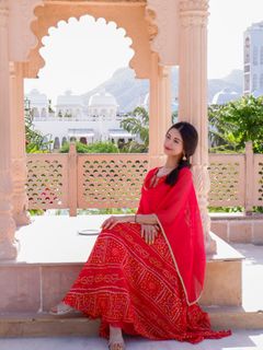 Ritika Badiani feet photo 8